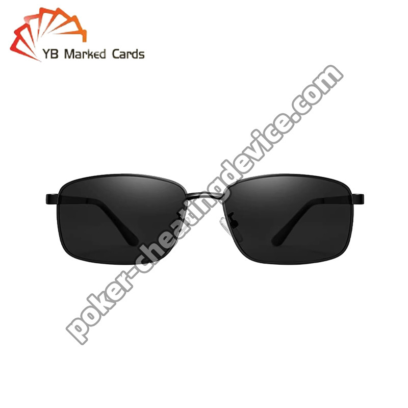 Jeux de Master Poker avec des lunettes d'encre invisibles pour la détection de cartes marquées