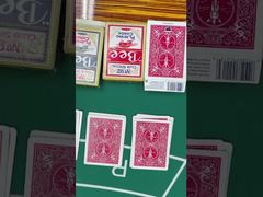 Regarder : Lunettes de soleil à cartes marquées pour tricher au poker - Démonstration de jeu de cartes marquées