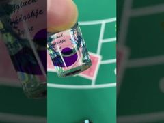 Voir les lentilles de contact de marquage pour la démonstration des cartes marquées à l'infrarouge