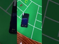 Présentation de l'analyseur de poker CVK 680 pour iPhone pour les jeux de cartes marqués avec code-barres pour vous