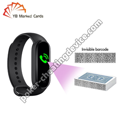 Scanner de poker à bracelet pour cartes marquées côte à côte par un code-barres