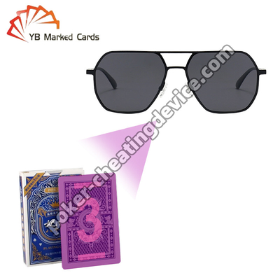 Les lunettes de soleil au poker gagnent avec les lunettes de cartes